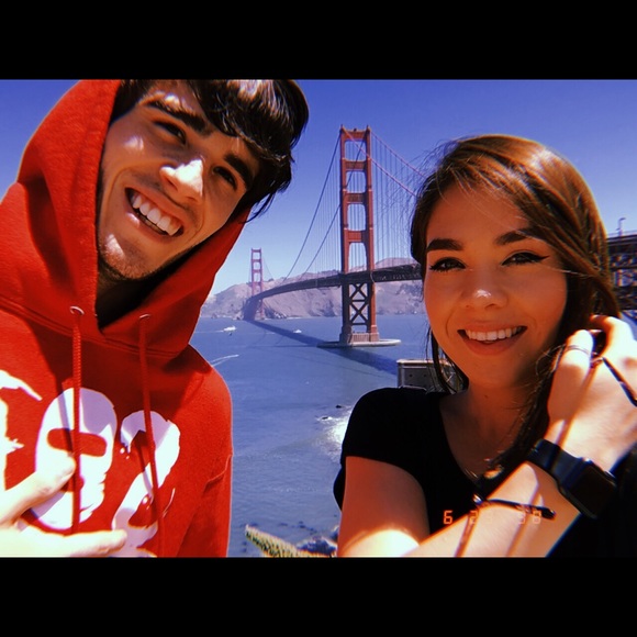 Meet your Posher, Jessica - Picture 3 of 6